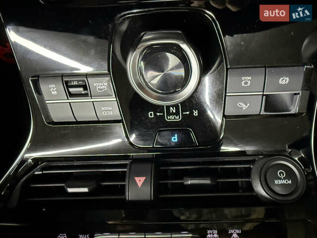 Серый Тойота bZ4X, объемом двигателя 0 л и пробегом 75 тыс. км за 28000 $, фото 36 на Automoto.ua