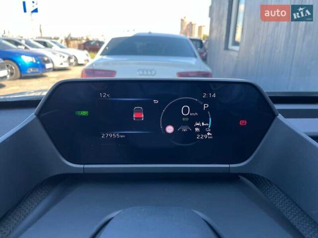 Серый Тойота bZ4X, объемом двигателя 0 л и пробегом 27 тыс. км за 24490 $, фото 18 на Automoto.ua