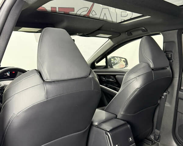 Серый Тойота bZ4X, объемом двигателя 0 л и пробегом 76 тыс. км за 26300 $, фото 36 на Automoto.ua