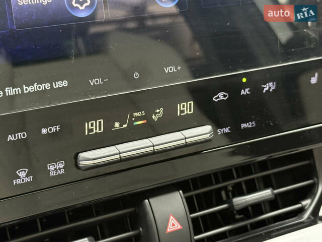 Сірий Тойота bZ4X, об'ємом двигуна 0 л та пробігом 34 тис. км за 23950 $, фото 38 на Automoto.ua