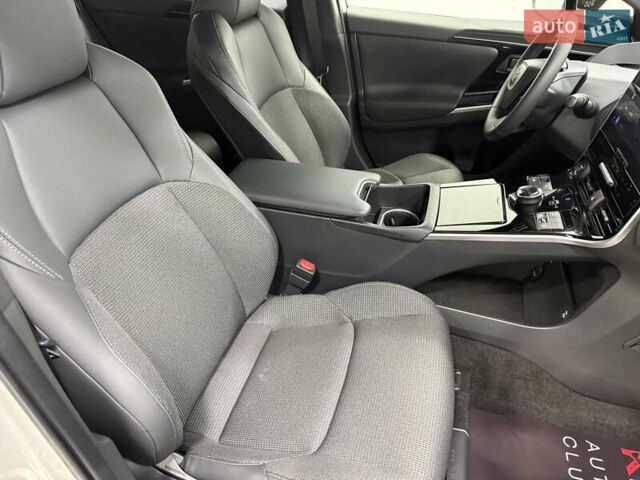 Серый Тойота bZ4X, объемом двигателя 0 л и пробегом 75 тыс. км за 28000 $, фото 24 на Automoto.ua