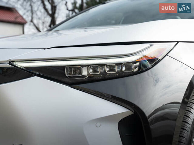 Серый Тойота bZ4X, объемом двигателя 0 л и пробегом 2 тыс. км за 28900 $, фото 10 на Automoto.ua