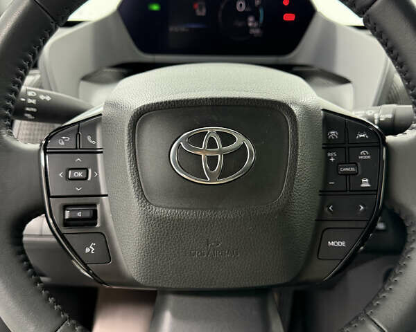 Серый Тойота bZ4X, объемом двигателя 0 л и пробегом 75 тыс. км за 28000 $, фото 32 на Automoto.ua