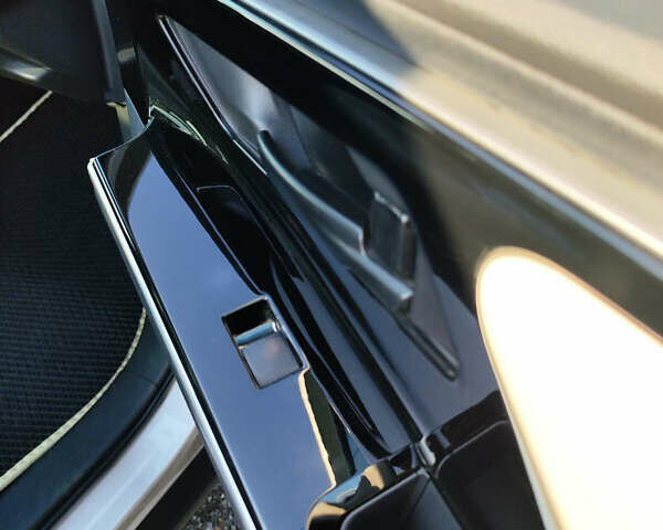 Серый Тойота bZ4X, объемом двигателя 0 л и пробегом 53 тыс. км за 25500 $, фото 11 на Automoto.ua