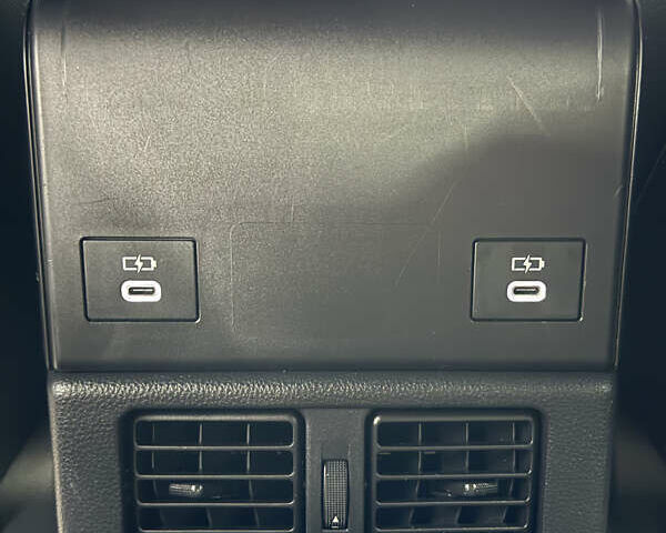 Серый Тойота bZ4X, объемом двигателя 0 л и пробегом 75 тыс. км за 28000 $, фото 27 на Automoto.ua