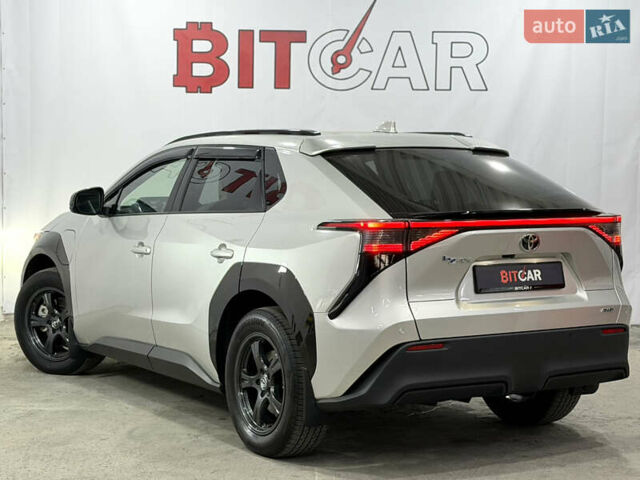 Серый Тойота bZ4X, объемом двигателя 0 л и пробегом 76 тыс. км за 26300 $, фото 19 на Automoto.ua