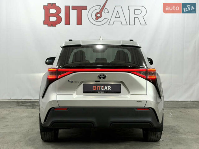 Серый Тойота bZ4X, объемом двигателя 0 л и пробегом 76 тыс. км за 26300 $, фото 14 на Automoto.ua