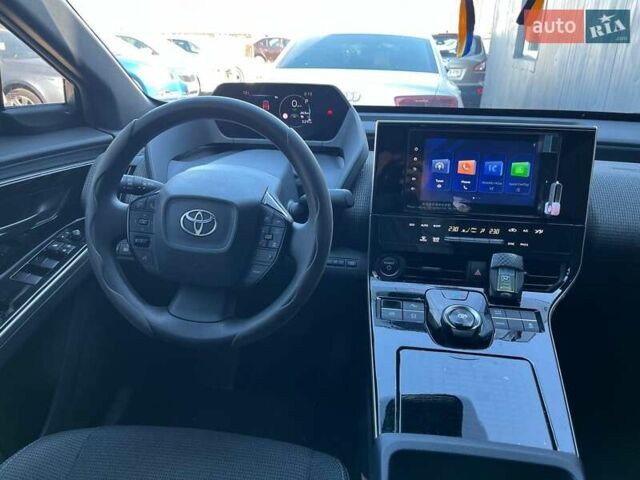 Серый Тойота bZ4X, объемом двигателя 0 л и пробегом 27 тыс. км за 24490 $, фото 13 на Automoto.ua
