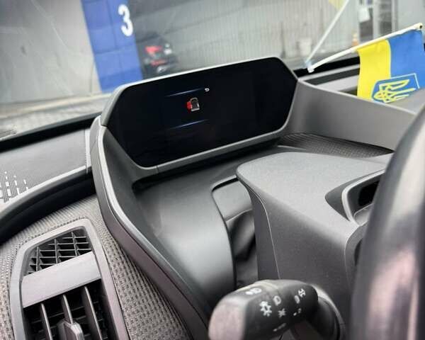 Серый Тойота bZ4X, объемом двигателя 0 л и пробегом 33 тыс. км за 26000 $, фото 15 на Automoto.ua