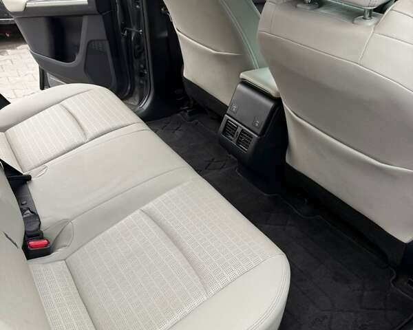Серый Тойота bZ4X, объемом двигателя 0 л и пробегом 33 тыс. км за 26000 $, фото 8 на Automoto.ua