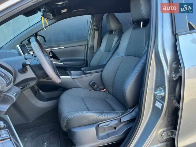 Сірий Тойота bZ4X, об'ємом двигуна 0 л та пробігом 27 тис. км за 25990 $, фото 8 на Automoto.ua