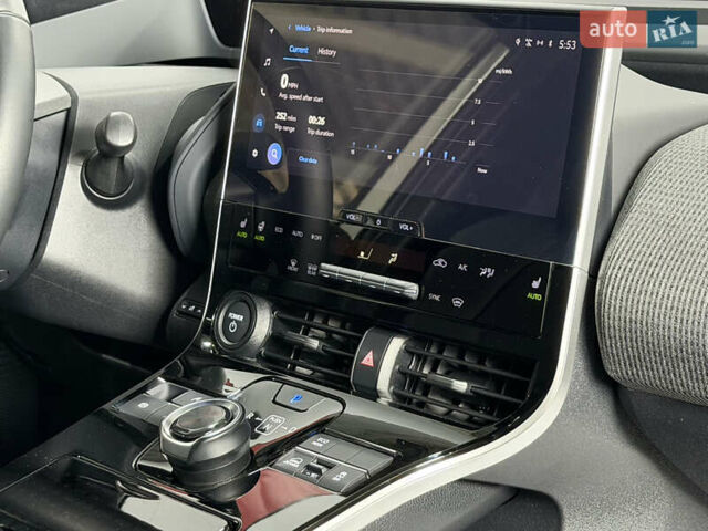 Серый Тойота bZ4X, объемом двигателя 0 л и пробегом 76 тыс. км за 26300 $, фото 46 на Automoto.ua