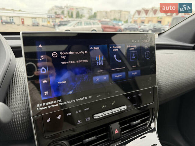 Сірий Тойота bZ4X, об'ємом двигуна 0 л та пробігом 34 тис. км за 23950 $, фото 35 на Automoto.ua