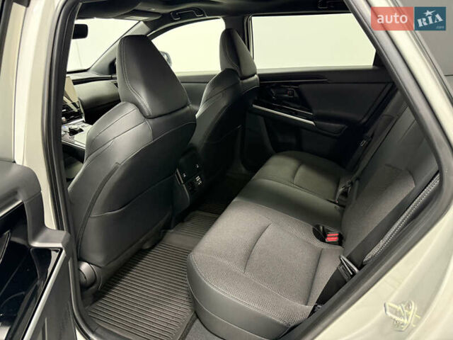 Серый Тойота bZ4X, объемом двигателя 0 л и пробегом 75 тыс. км за 28000 $, фото 26 на Automoto.ua