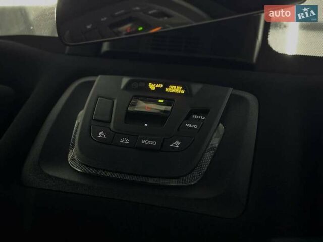 Серый Тойота bZ4X, объемом двигателя 0 л и пробегом 8 тыс. км за 30899 $, фото 20 на Automoto.ua