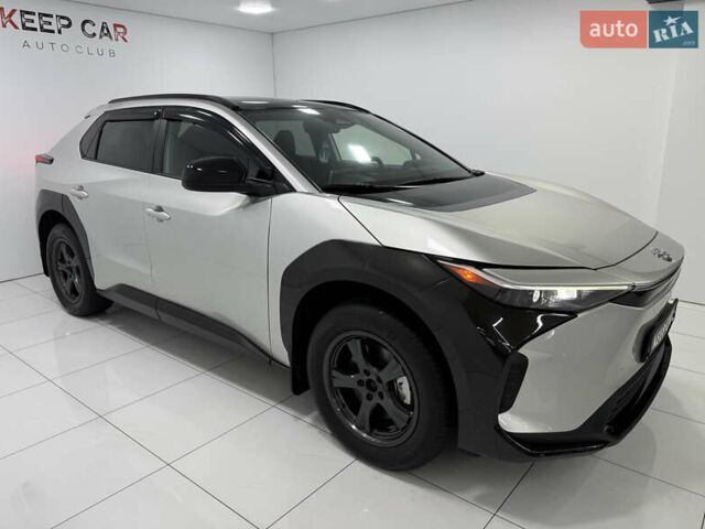 Серый Тойота bZ4X, объемом двигателя 0 л и пробегом 75 тыс. км за 28000 $, фото 8 на Automoto.ua