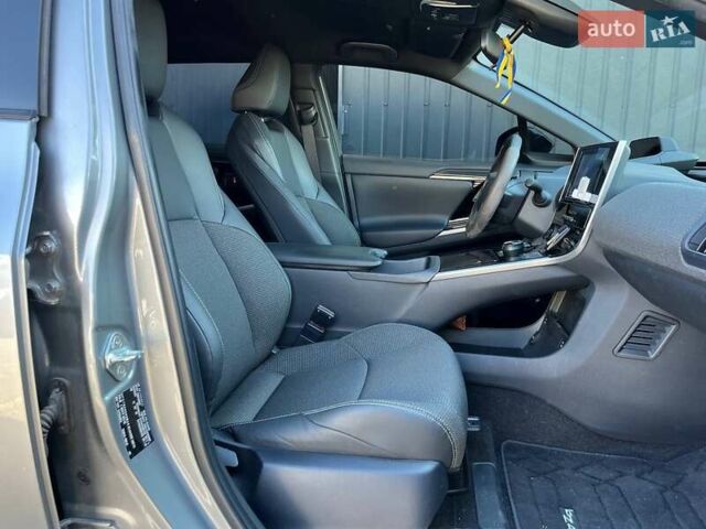 Сірий Тойота bZ4X, об'ємом двигуна 0 л та пробігом 27 тис. км за 25990 $, фото 11 на Automoto.ua