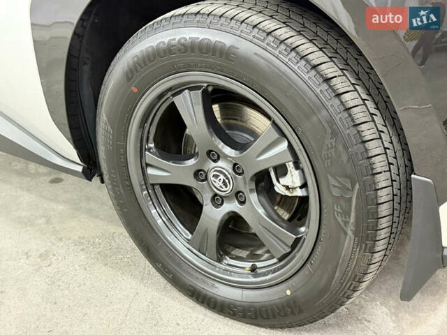 Серый Тойота bZ4X, объемом двигателя 0 л и пробегом 76 тыс. км за 26300 $, фото 51 на Automoto.ua