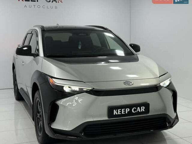 Серый Тойота bZ4X, объемом двигателя 0 л и пробегом 75 тыс. км за 28000 $, фото 7 на Automoto.ua
