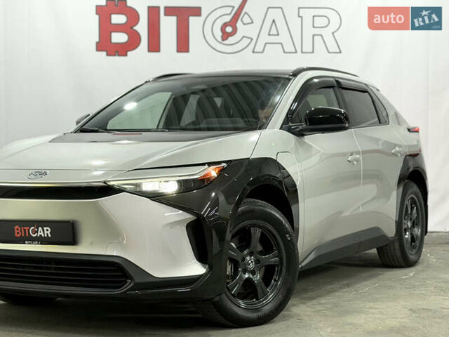 Серый Тойота bZ4X, объемом двигателя 0 л и пробегом 76 тыс. км за 26300 $, фото 7 на Automoto.ua