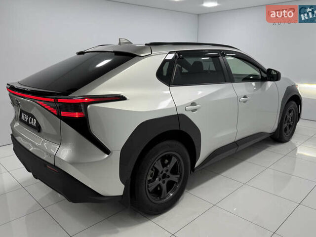 Серый Тойота bZ4X, объемом двигателя 0 л и пробегом 75 тыс. км за 28000 $, фото 20 на Automoto.ua