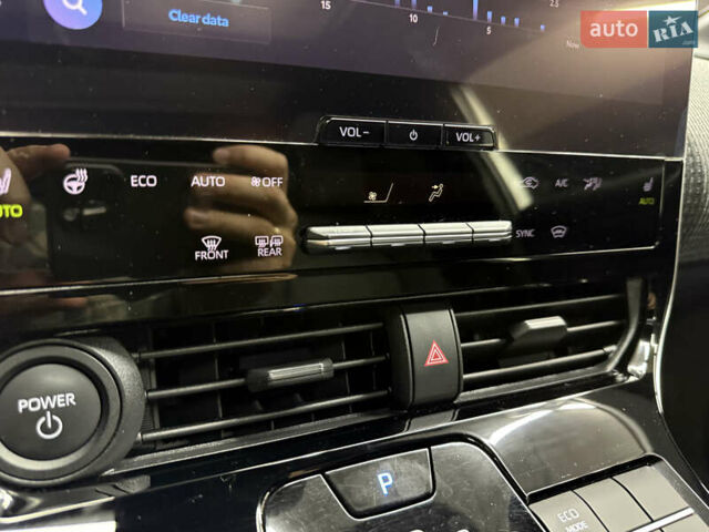 Серый Тойота bZ4X, объемом двигателя 0 л и пробегом 75 тыс. км за 28000 $, фото 37 на Automoto.ua