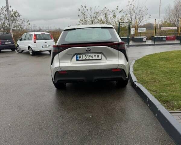 Серый Тойота bZ4X, объемом двигателя 0 л и пробегом 31 тыс. км за 23700 $, фото 5 на Automoto.ua