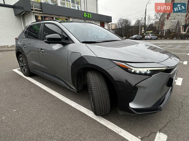 Серый Тойота bZ4X, объемом двигателя 0 л и пробегом 49 тыс. км за 24500 $, фото 14 на Automoto.ua