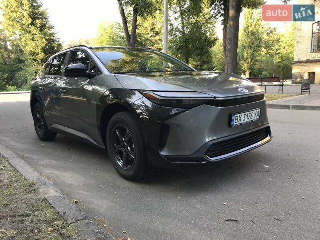 Сірий Тойота bZ4X, об'ємом двигуна 0 л та пробігом 5 тис. км за 30900 $, фото 11 на Automoto.ua