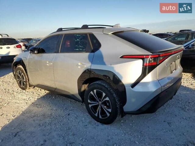 Серый Тойота bZ4X, объемом двигателя 0 л и пробегом 10 тыс. км за 8000 $, фото 1 на Automoto.ua