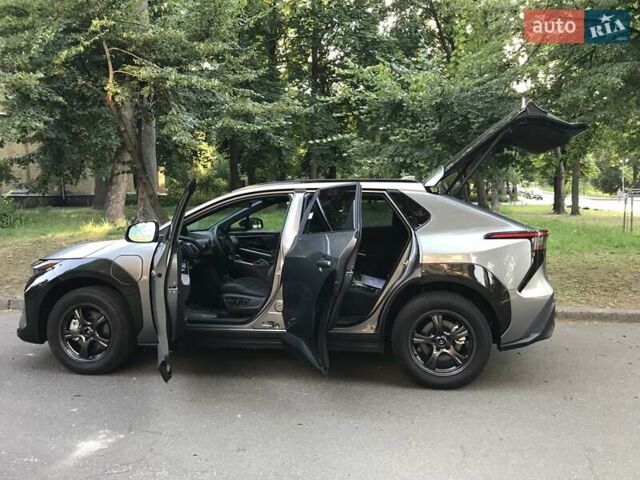 Сірий Тойота bZ4X, об'ємом двигуна 0 л та пробігом 5 тис. км за 30900 $, фото 9 на Automoto.ua