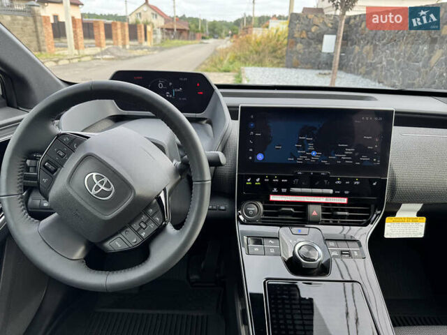 Серый Тойота bZ4X, объемом двигателя 0 л и пробегом 5 тыс. км за 28500 $, фото 17 на Automoto.ua