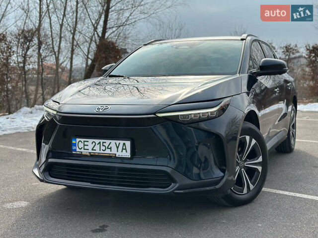 Синій Тойота bZ4X, об'ємом двигуна 0 л та пробігом 2 тис. км за 27300 $, фото 3 на Automoto.ua