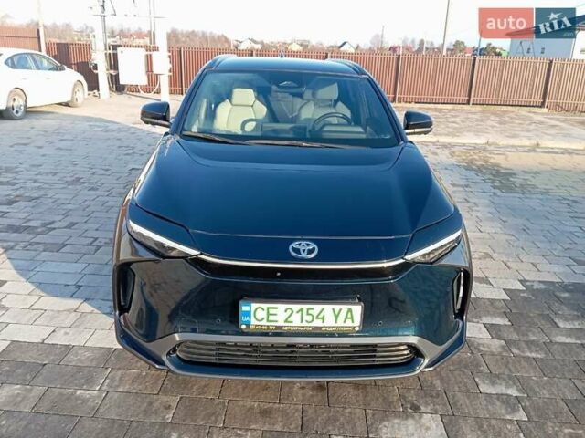Синий Тойота bZ4X, объемом двигателя 0 л и пробегом 8 тыс. км за 27600 $, фото 3 на Automoto.ua
