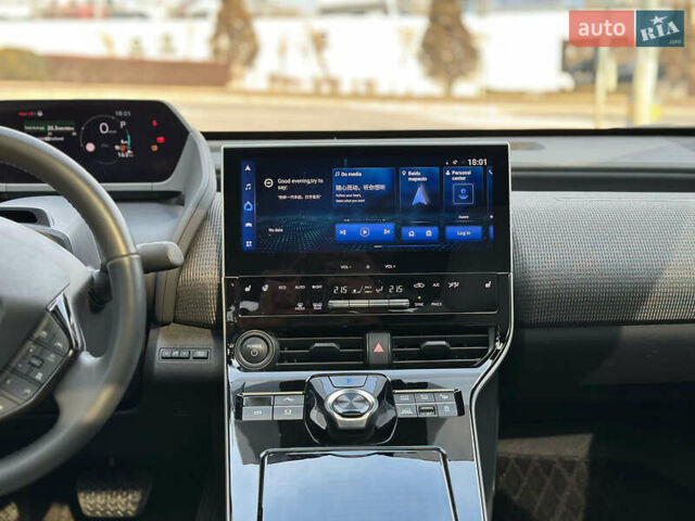 Синій Тойота bZ4X, об'ємом двигуна 0 л та пробігом 2 тис. км за 27300 $, фото 22 на Automoto.ua