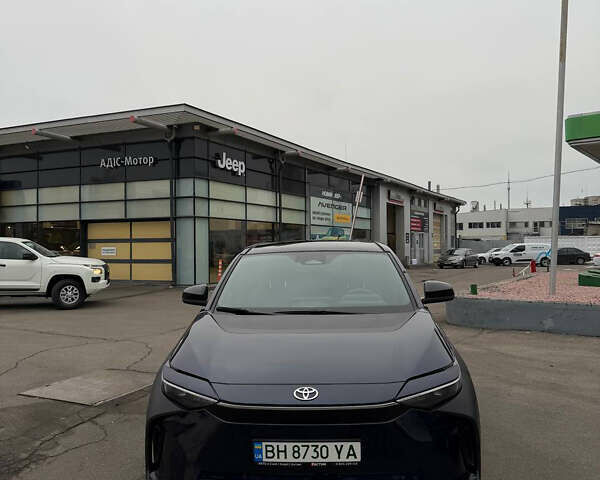 Синий Тойота bZ4X, объемом двигателя 0 л и пробегом 22 тыс. км за 30999 $, фото 1 на Automoto.ua