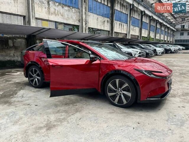 Тойота bZ5 2025 у Києві на Automoto.ua Червоний Тойота bZ5, об'ємом двигуна 0 л та пробігом 1 тис. км за 29999 $, фото 8 на Automoto.ua