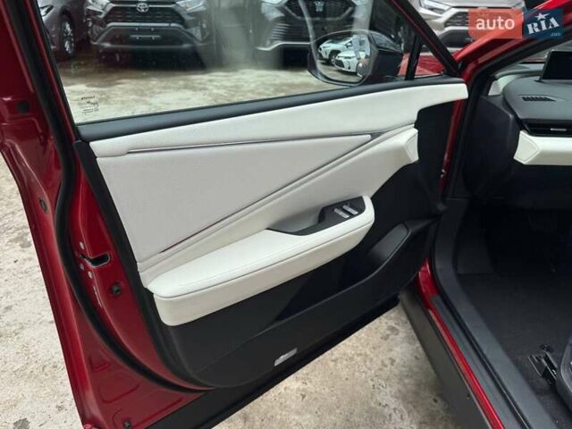 Тойота bZ5 2025 у Києві на Automoto.ua Червоний Тойота bZ5, об'ємом двигуна 0 л та пробігом 1 тис. км за 29999 $, фото 5 на Automoto.ua