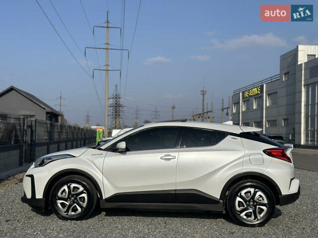 Белый Тойота C-HR EV, объемом двигателя 0 л и пробегом 57 тыс. км за 19300 $, фото 8 на Automoto.ua