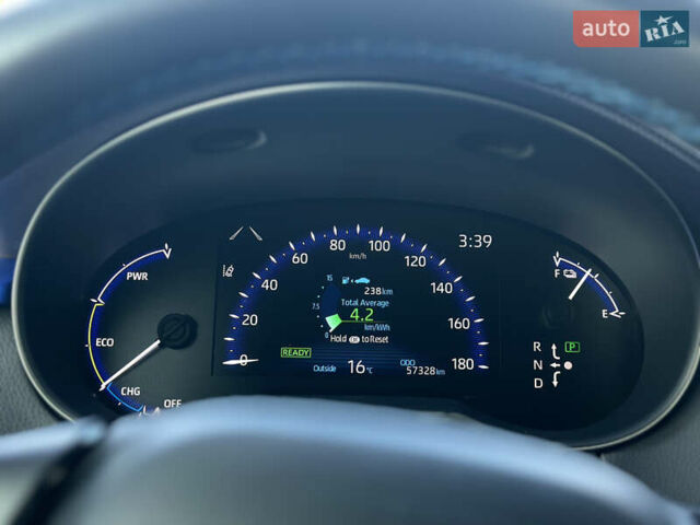 Белый Тойота C-HR EV, объемом двигателя 0 л и пробегом 57 тыс. км за 19300 $, фото 42 на Automoto.ua