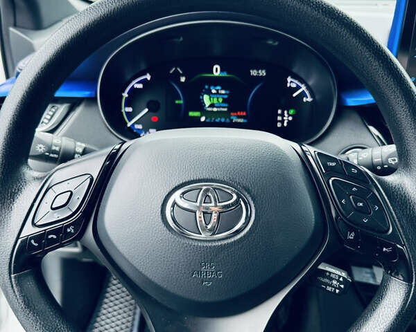 Білий Тойота C-HR EV, об'ємом двигуна 0 л та пробігом 22 тис. км за 17800 $, фото 9 на Automoto.ua