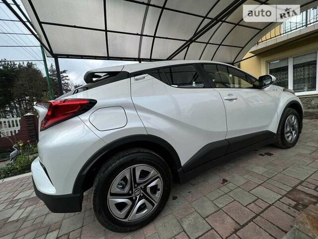 Білий Тойота C-HR EV, об'ємом двигуна 0 л та пробігом 8 тис. км за 19900 $, фото 6 на Automoto.ua