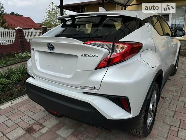 Білий Тойота C-HR EV, об'ємом двигуна 0 л та пробігом 8 тис. км за 19900 $, фото 10 на Automoto.ua