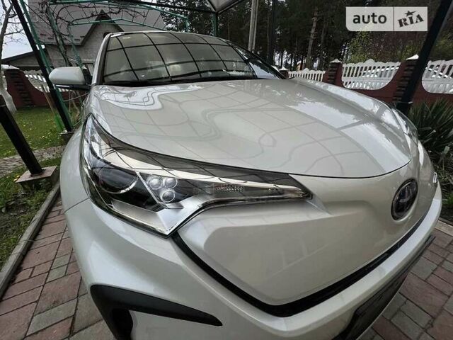 Білий Тойота C-HR EV, об'ємом двигуна 0 л та пробігом 8 тис. км за 19900 $, фото 22 на Automoto.ua