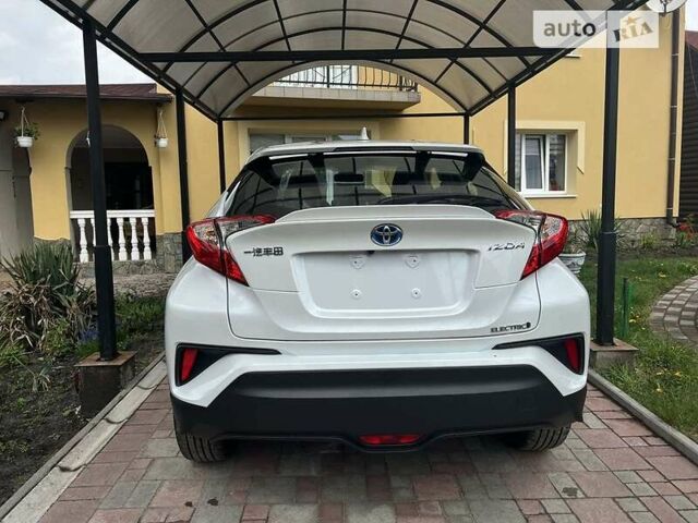 Білий Тойота C-HR EV, об'ємом двигуна 0 л та пробігом 8 тис. км за 19900 $, фото 14 на Automoto.ua