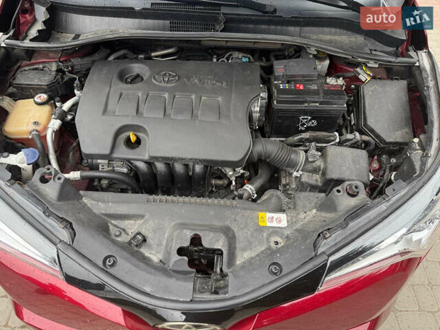Червоний Тойота C-HR EV, об'ємом двигуна 2 л та пробігом 90 тис. км за 19100 $, фото 8 на Automoto.ua