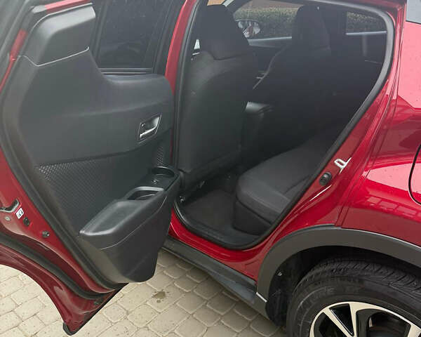 Червоний Тойота C-HR EV, об'ємом двигуна 2 л та пробігом 90 тис. км за 19100 $, фото 7 на Automoto.ua
