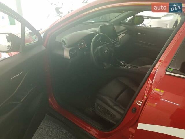 Тойота C-HR EV, объемом двигателя 0 л и пробегом 28 тыс. км за 22700 $, фото 4 на Automoto.ua