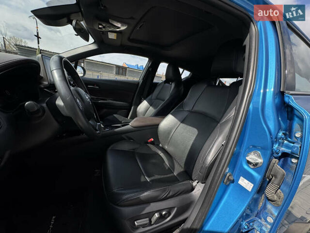Синій Тойота C-HR EV, об'ємом двигуна 0 л та пробігом 25 тис. км за 17999 $, фото 31 на Automoto.ua