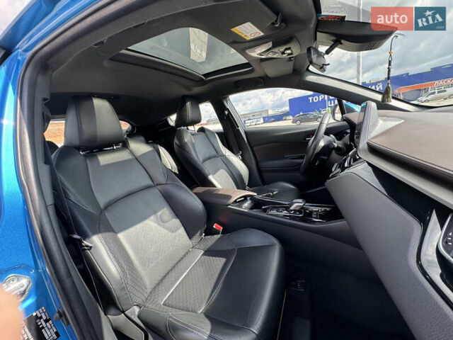 Синій Тойота C-HR EV, об'ємом двигуна 0 л та пробігом 25 тис. км за 17999 $, фото 44 на Automoto.ua